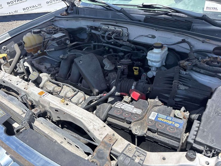 2008-ford-escape-image-5