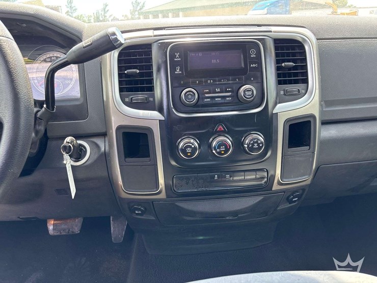 2013-dodge-1500-image-14