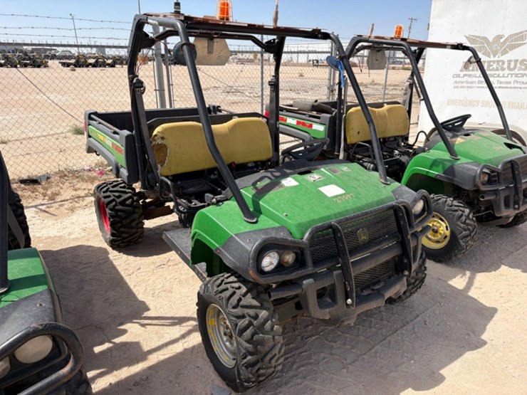 john-deere-gator-image-2