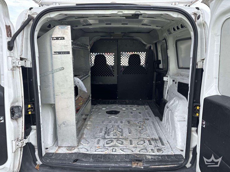 2017-ram-promaster-city-image-19