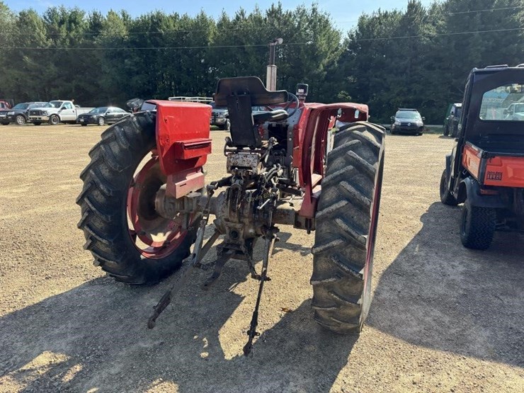 massey-ferguson-165-image-7