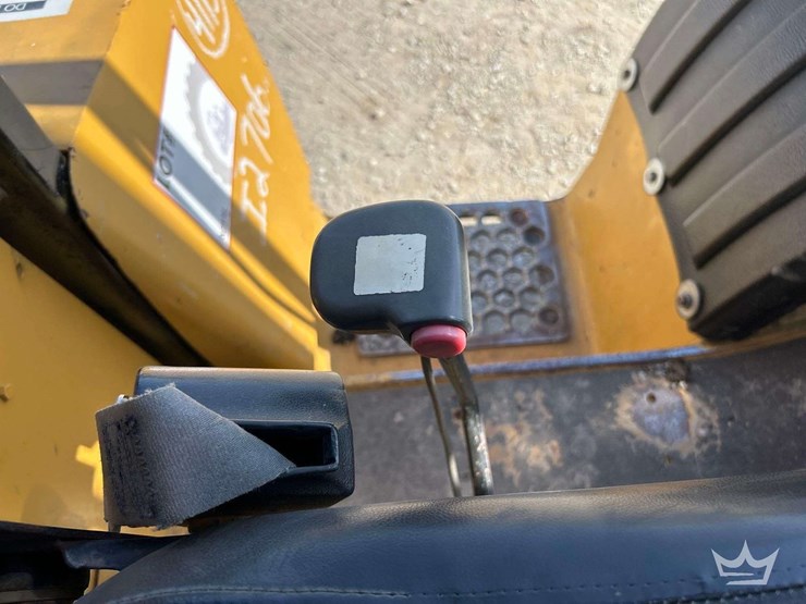 2001-eagle-picher-rt80-4wd-8,000lb.-rough-terrain-straight-mast-forklift-image-16