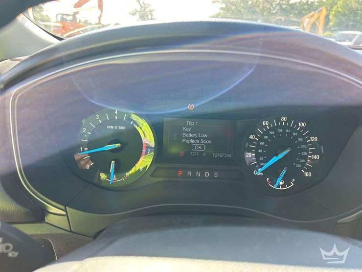 2018-ford-fusion-sedan-image-16