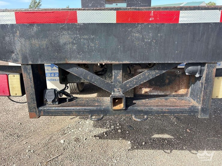 2007-mitsubishi-fuso-fe85d-image-11
