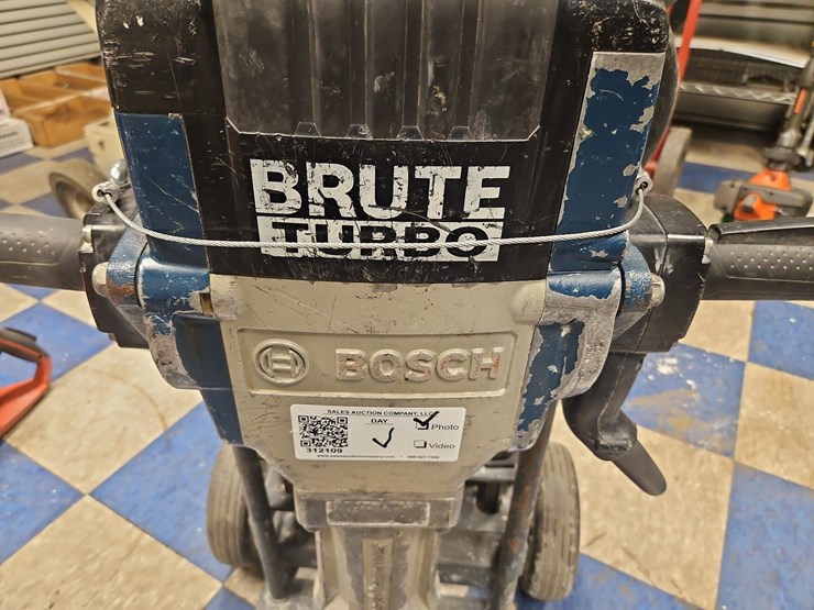 bosch-electric-demolition-hammer-image-5