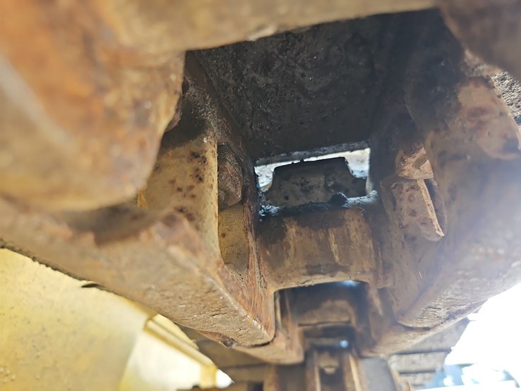 2006-caterpillar-d4g-xl-image-22
