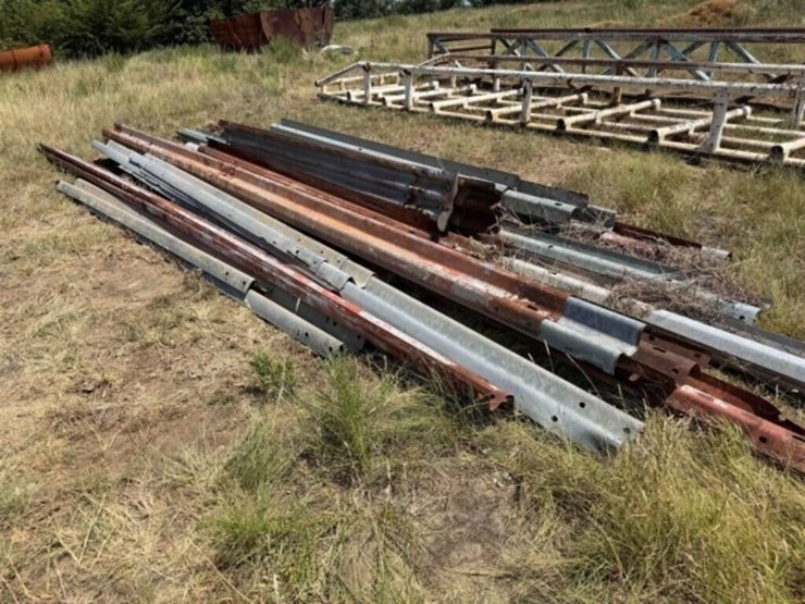 assorted-galvanized-guard-rails-image-1