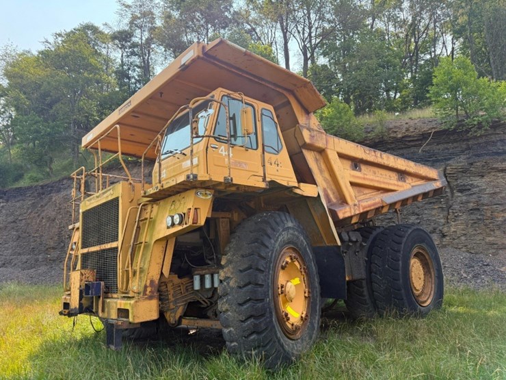 komatsu-330m-image-1