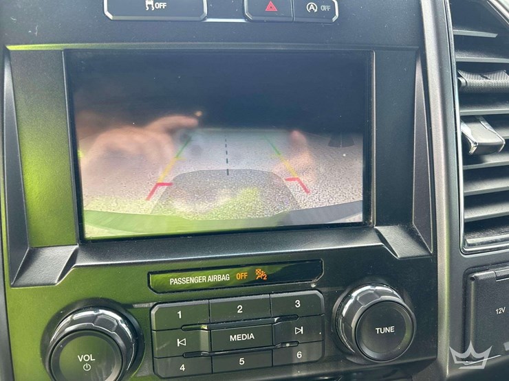 2018-ford-f150-image-21