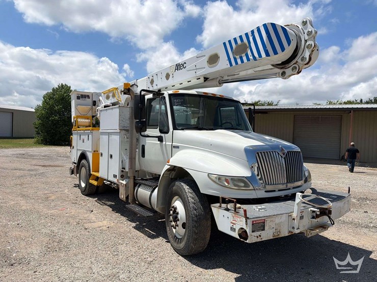 2014-international-durastar-4300-image-39