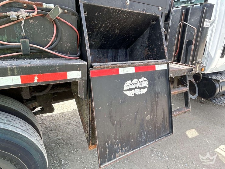 2006-international-durastar-4300-image-32