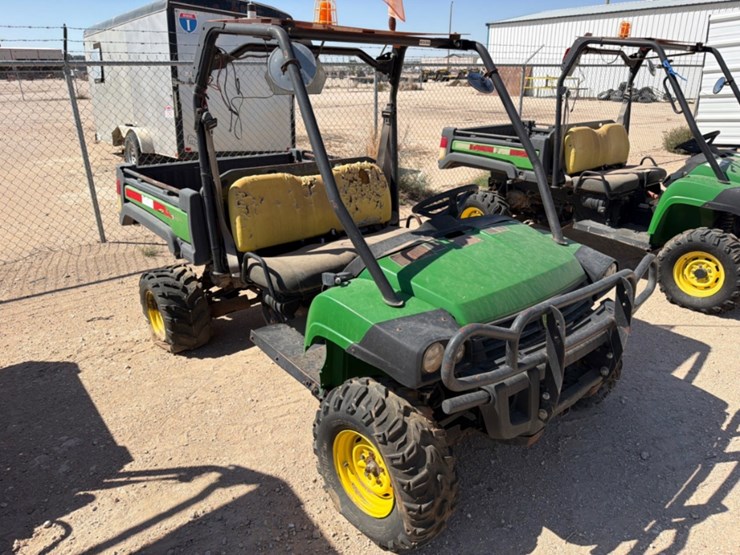 john-deere-gator-image-3