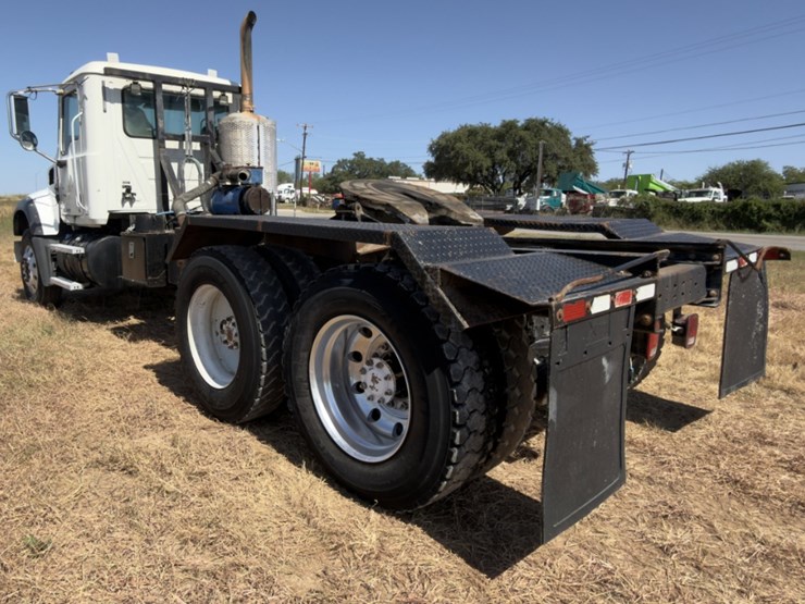 2012-mack-granite-gu713-image-5