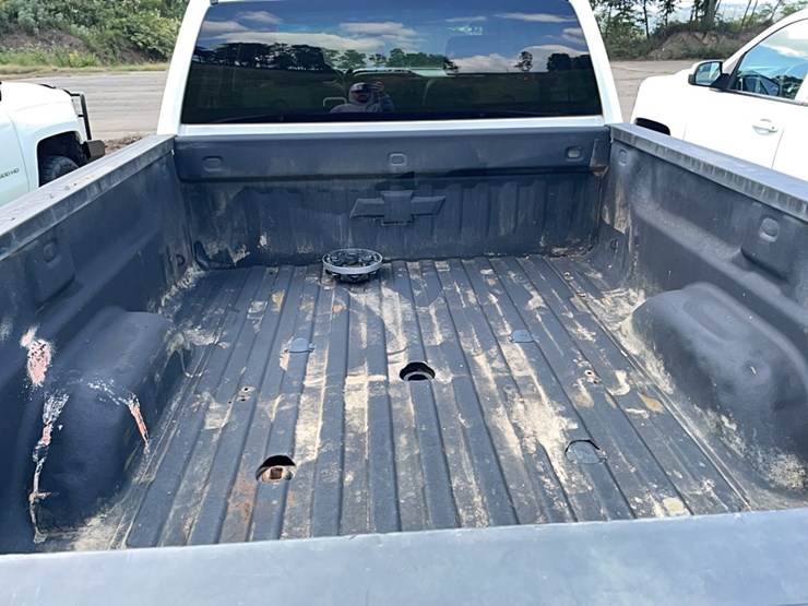 2017-chevrolet-2500hd-image-6