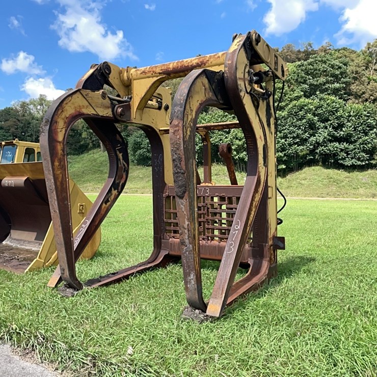 SET OF BALDERSON HYDRAULIC FORK GRAPPLE RUBBER TIRED LOADER ATTACHMENT