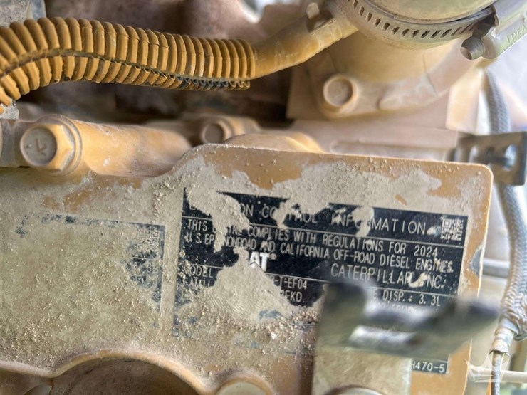 2023-caterpillar-259d3-image-9