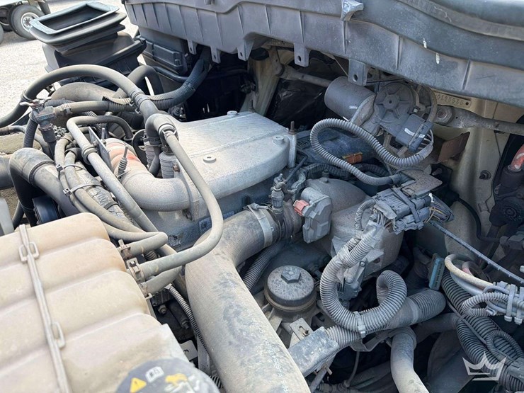 2014-international-durastar-4300-image-15