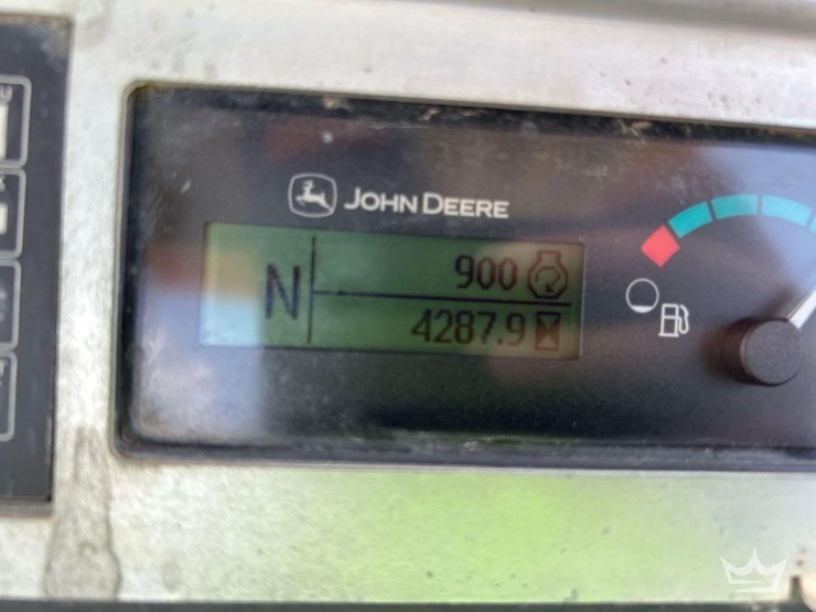 2018-deere-310l-image-7
