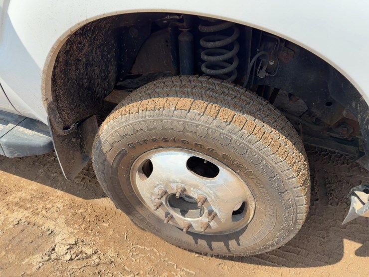 2016-ford-f350-xl-image-12