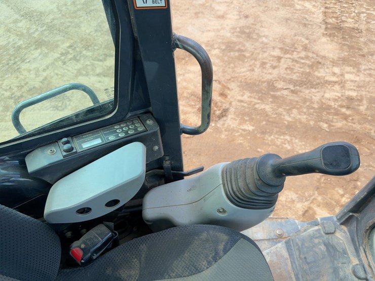 2018-deere-50g-image-31