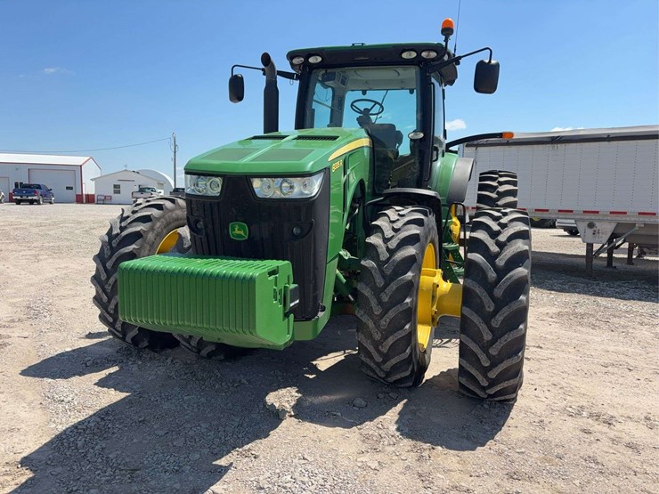 2012-john-deere-8335r-image-3