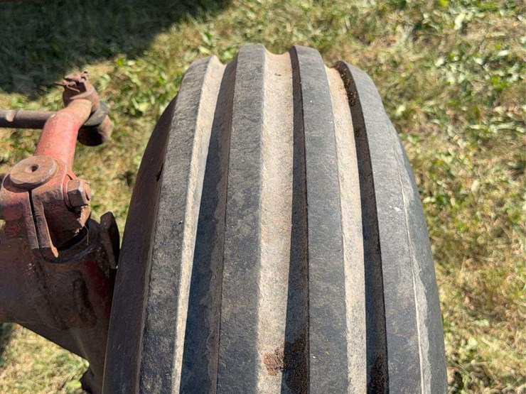 farmall-806-diesel-image-13