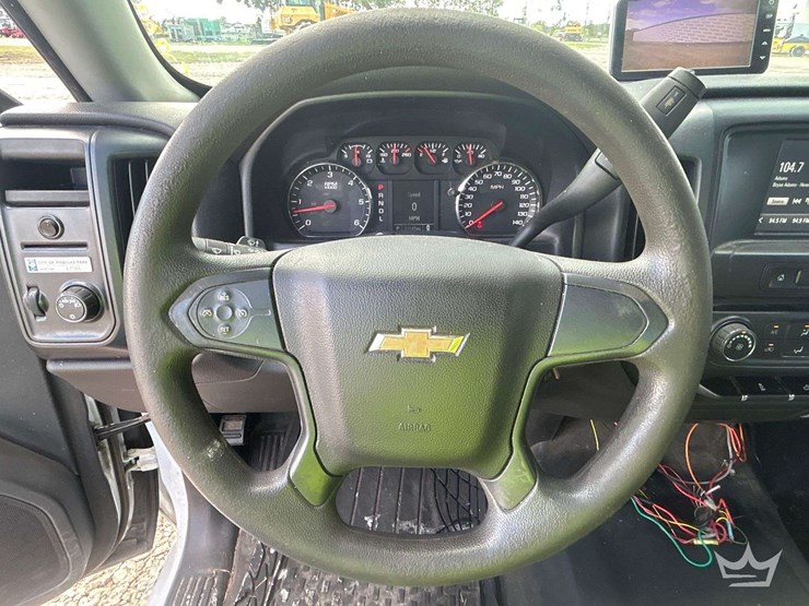 2017-chevrolet-silverado-1500-image-13