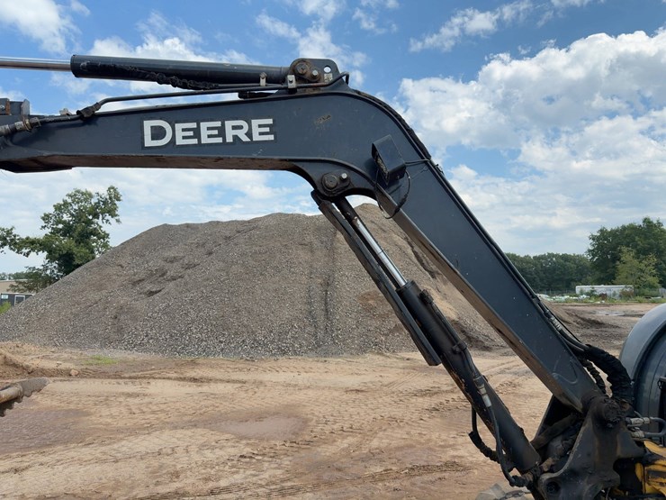 2018-deere-50g-image-15