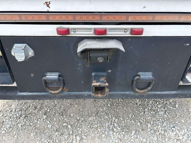 2017-ford-f550-image-26