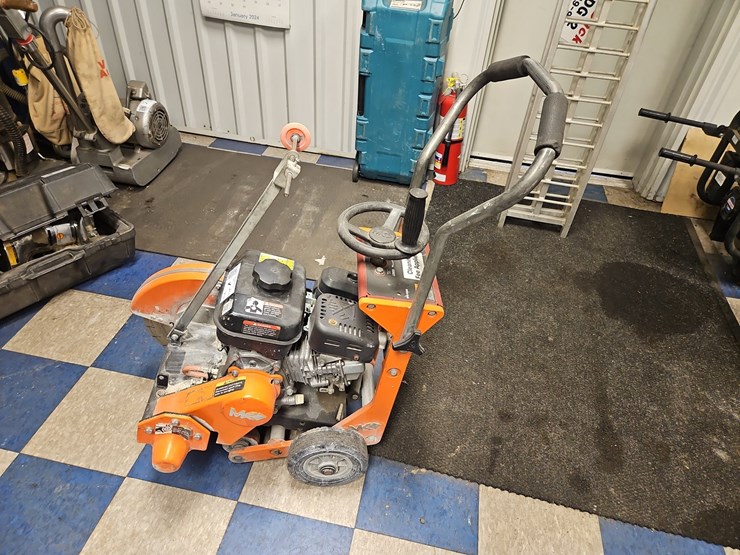 mk-walk-behind-road-saw-image-1