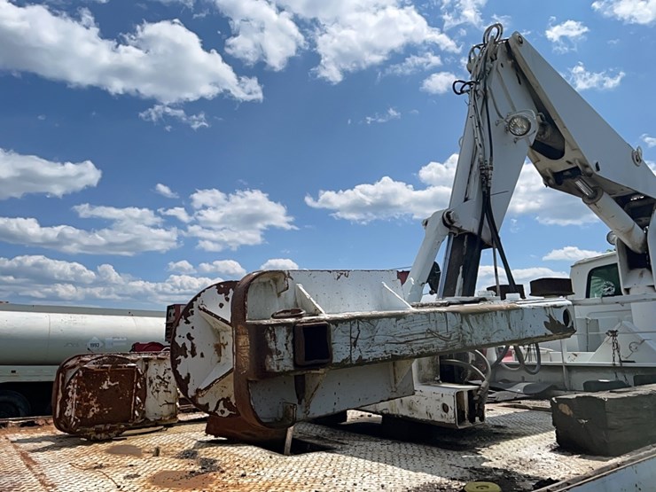 caterpillar-c12-image-8