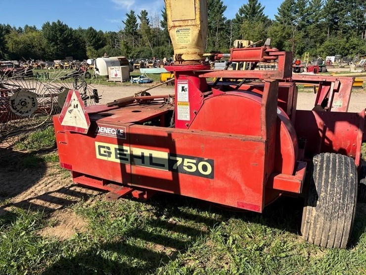 gehl-750-image-6