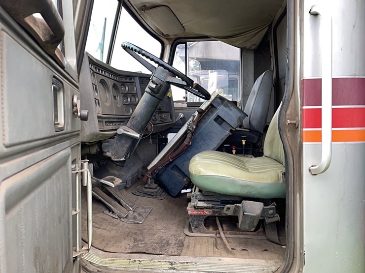 1985-gmc-dump-truck-vn:1gdt9f4k6fv611465-image-10
