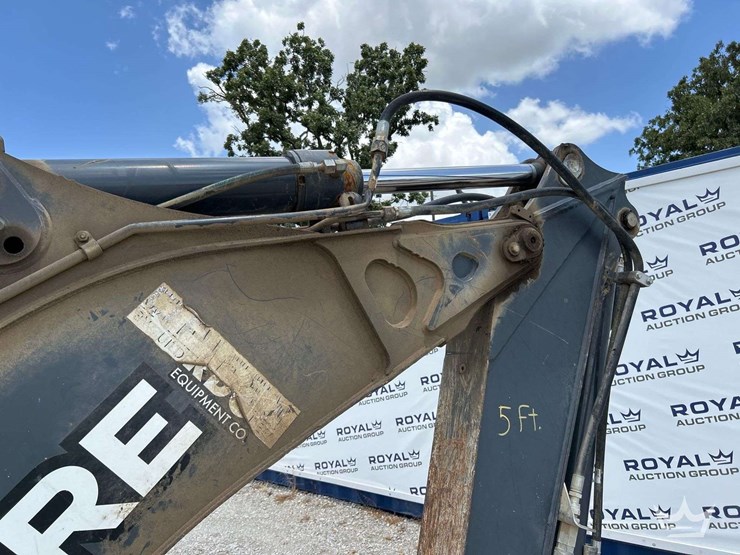 2018-deere-310l-image-27