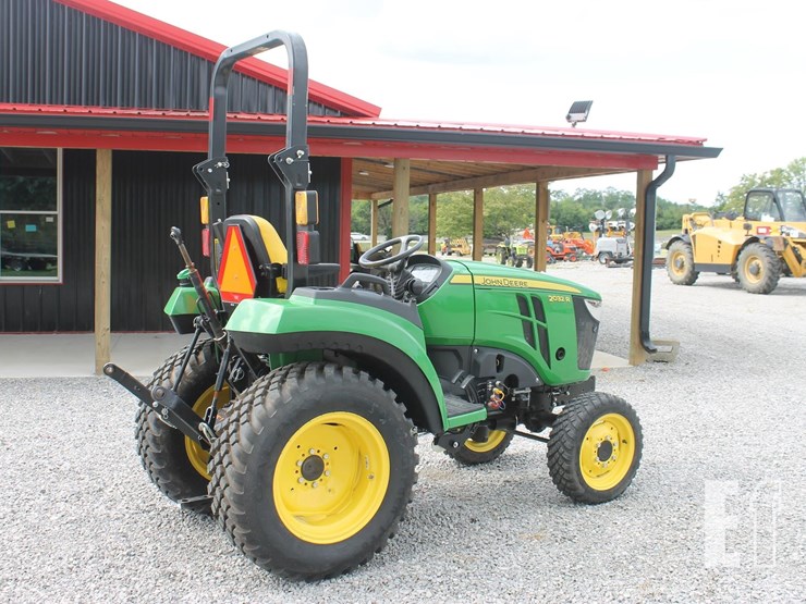 john-deere-2032r-image-6