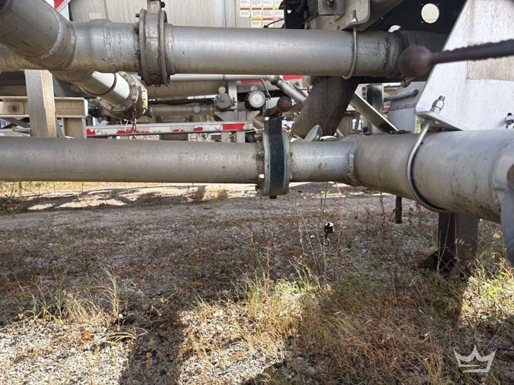 2014-mueller-8,400-gallon-t/a-chemical-tanker-trailer-image-23