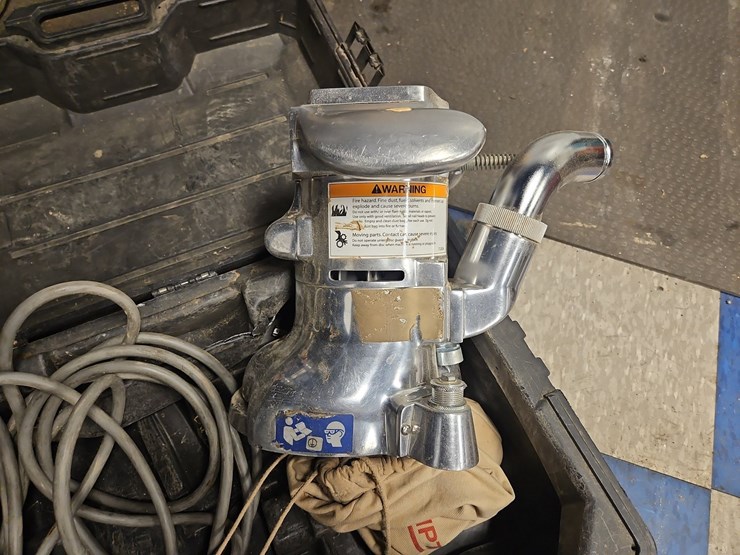 clarke-super-7r-floor-sander-image-1