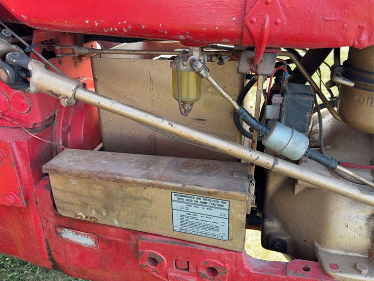 massey-ferguson-444-image-24