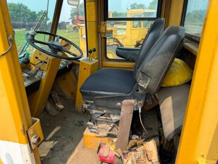 fiat-allis-fr30-rubber-tired-loader-sn:47c-00119-image-17