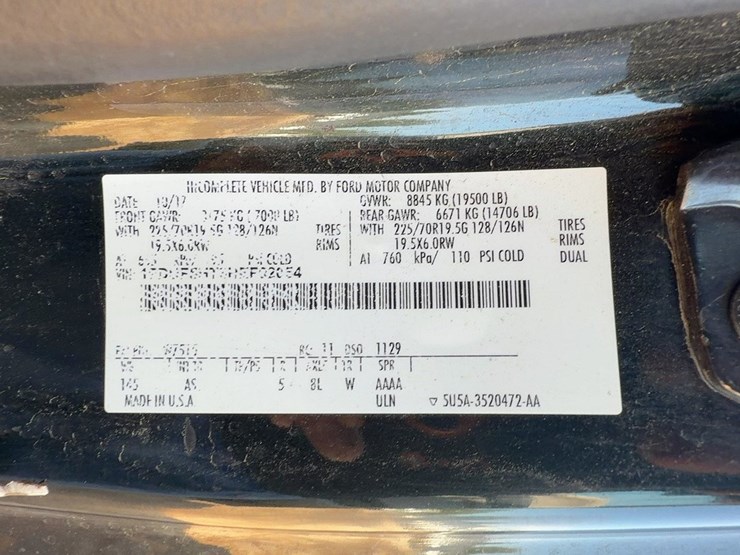 2017-ford-f550-xl-image-31