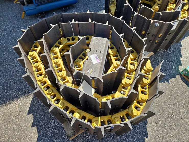 caterpillar-d4g-image-2