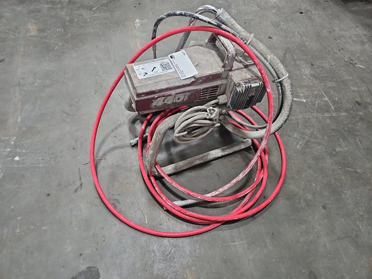 titan-440i-airless-paint-sprayer-image-3