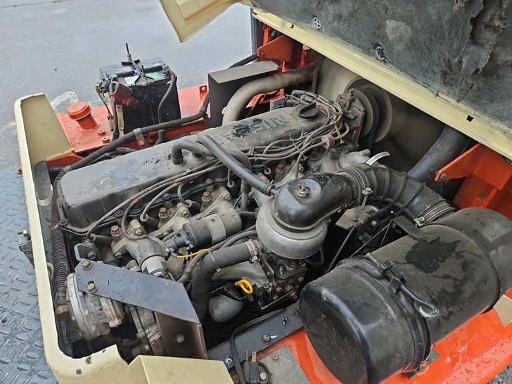 nissan-100-forklift-image-17