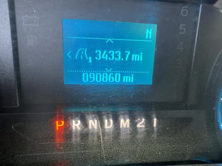 2017-ford-f550-xl-image-29