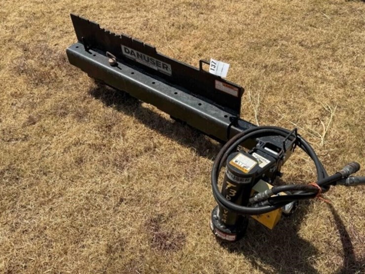 danseur-t3-skid-steer-driver-image-2
