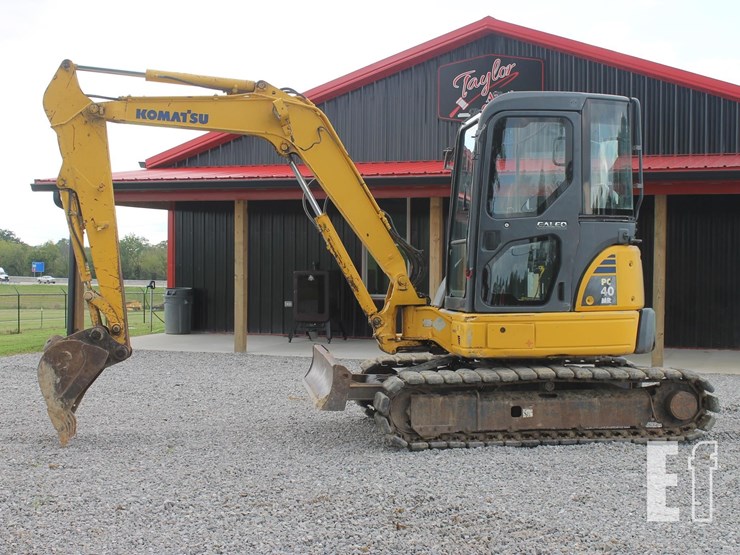 komatsu-pc40mr-2-image-2