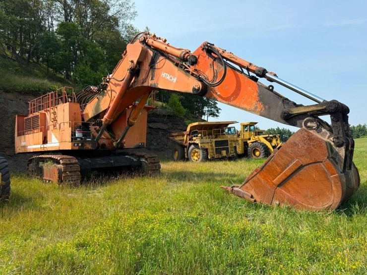 hitachi-ex1800-3-image-3