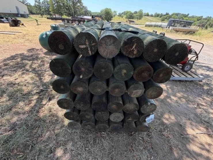 18-count-7”-x-8’-round-turned-posts-image-5