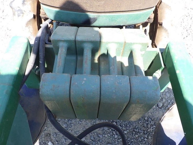 john-deere-4100-image-9