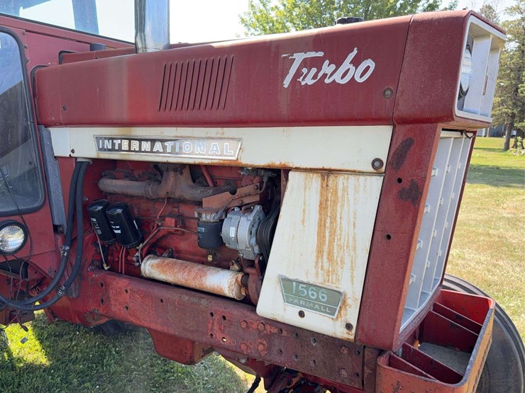 farmall-1566-turbo-image-10